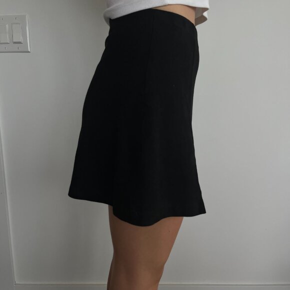 Brandy Melville Mini Black Skirt - One Size - Picture 6 of 7